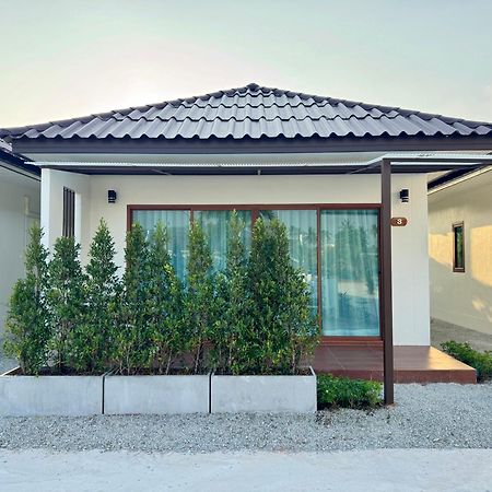 Maikhao Beach Guest House Mai Khao Exterior photo