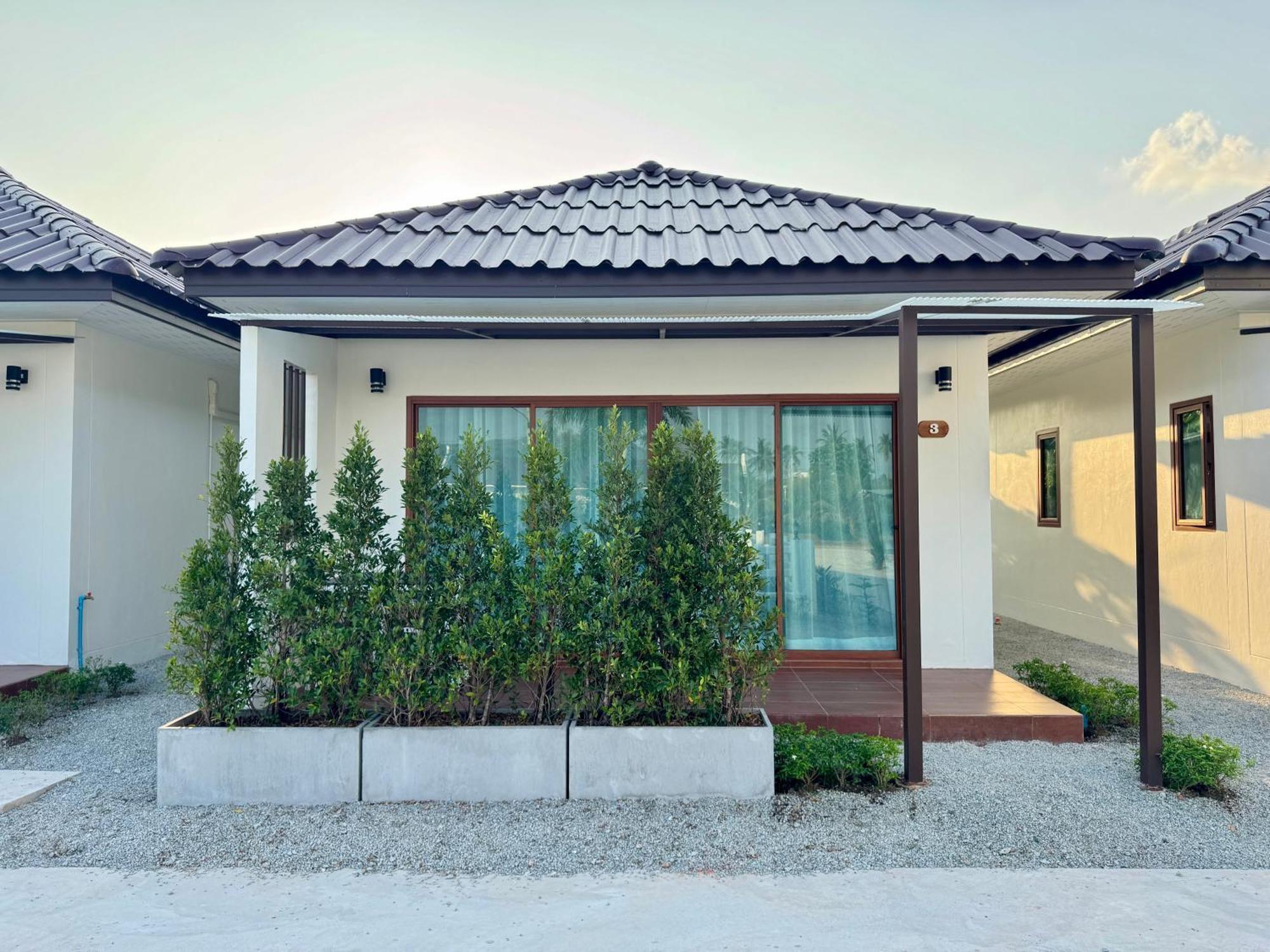 Maikhao Beach Guest House Mai Khao Exterior photo